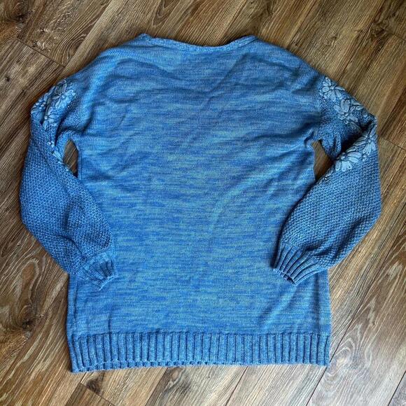 Soft Surroundings Blue Floral Embroidered V Neck Pull Over Sweater Size XS - Picture 6 of 7